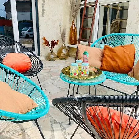 Spacious House With Swimming Pool 10 Min From Avignon 别墅 Les Angles (Gard)